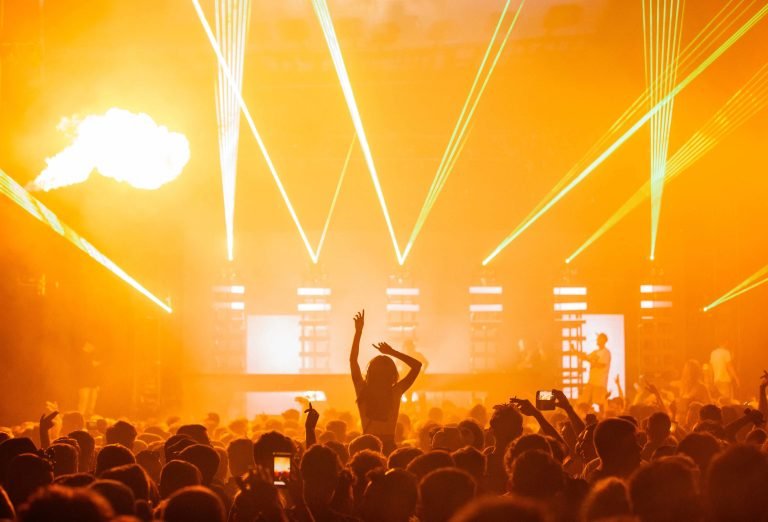 Top 10 festiwali muzyki elektronicznej w Polsce – które warto odwiedzić w 2025 roku?